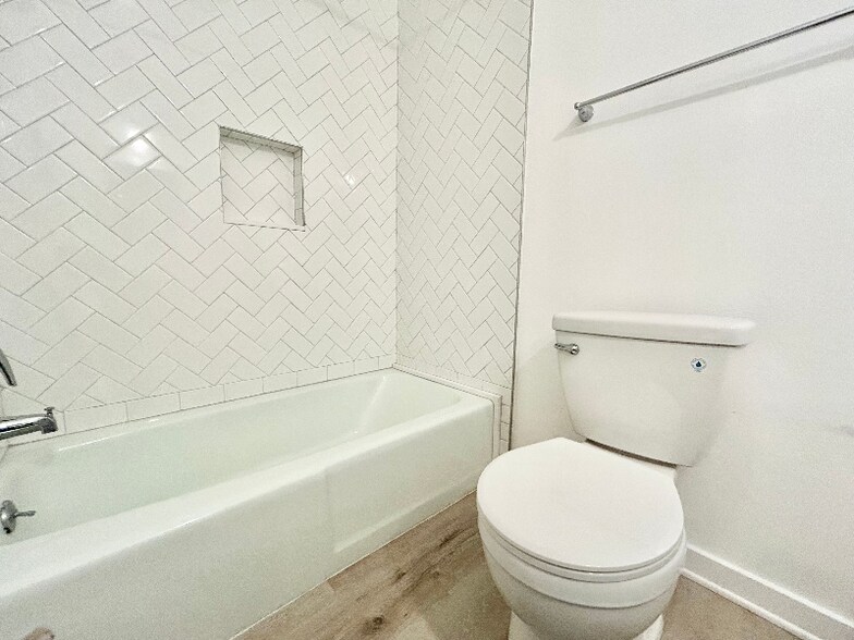 Building Photo - 1849 S Bentley Ave