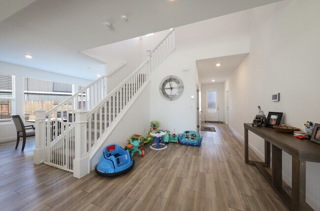 Building Photo - 6811 Walkers Gln Ln