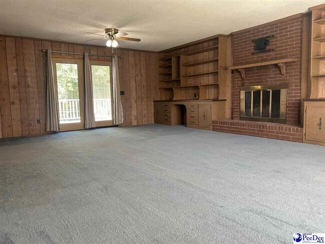 Building Photo - 1712 Hazel Dr