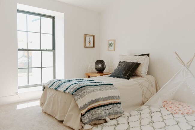 Building Photo - 2 Bed/2 Bath Historic Church Conversion in...