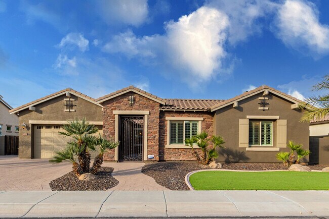 Building Photo - 3132 E Athena Ct