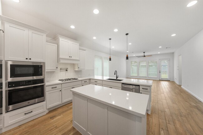 Building Photo - 7420 Caprock Cyn Ln