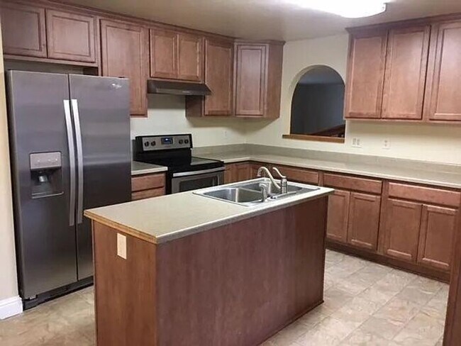 Building Photo - Spacious 5 Bedroom Home in NW Reno with 2 Primary Suites