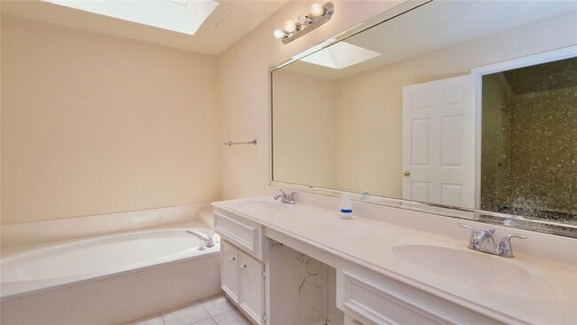 Building Photo - 1443 Grand Falls Dr