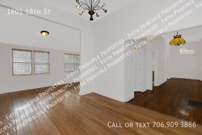 Building Photo - 1601 18th St