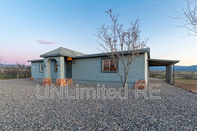 Building Photo - 3281 E Desert Dr