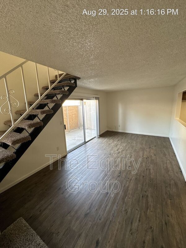 Building Photo - 2426 S Sallee St