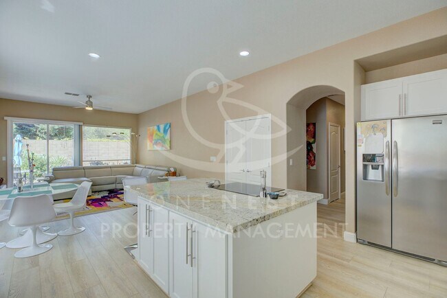 Building Photo - One of a kind, GREAT floorplan in Twelve B...