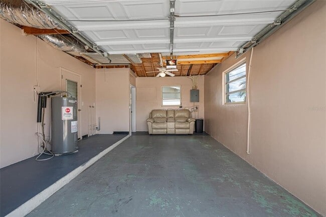 Building Photo - Waterfront home - Palm Harbor