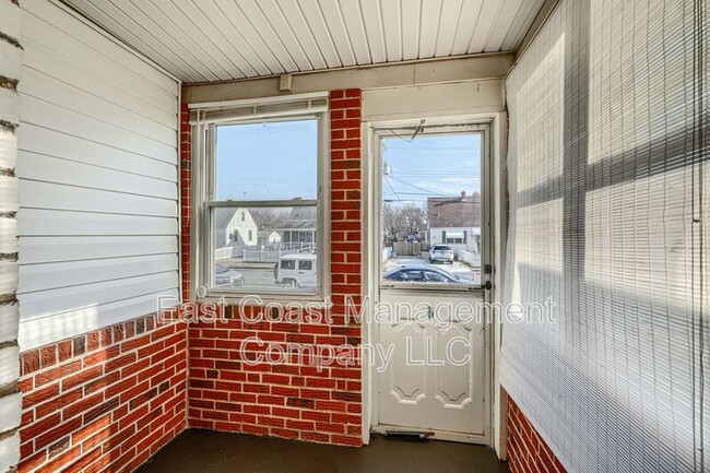 Building Photo - 7818 New Battle Grove Rd