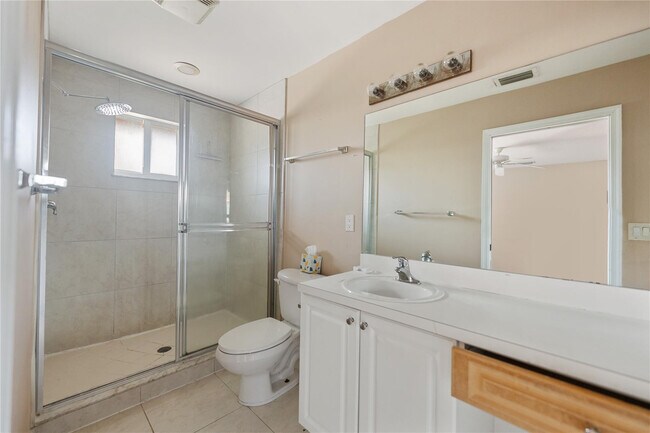Building Photo - 3134 Coral Ridge Dr