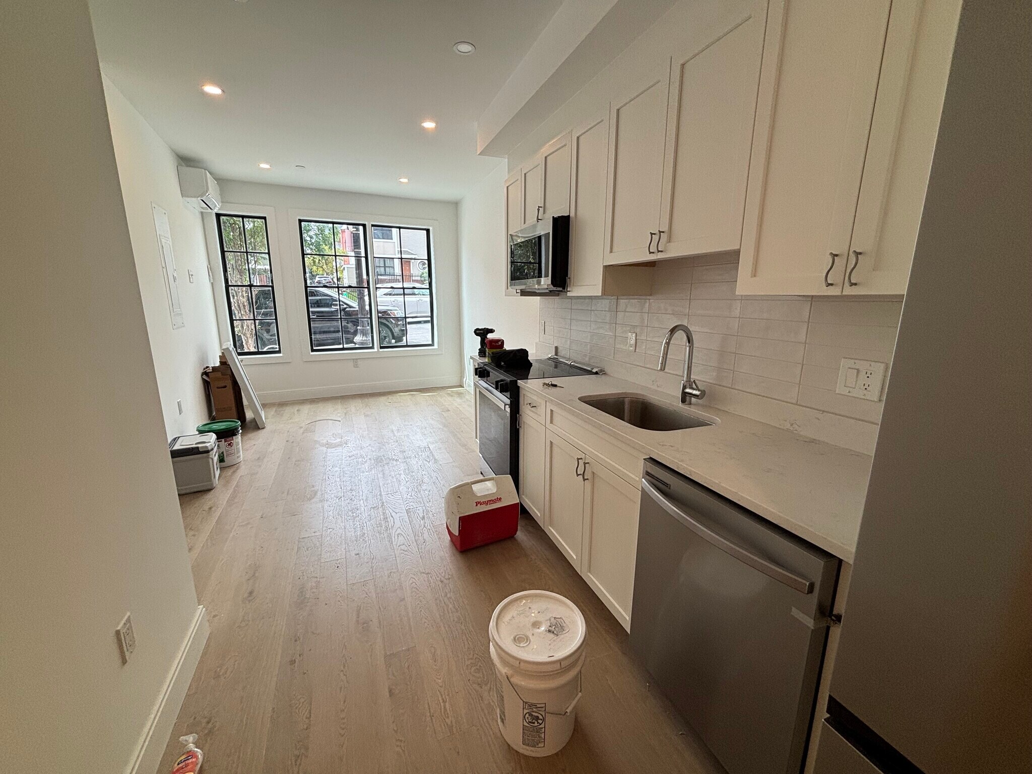 Building Photo - 1439 Tremont St
