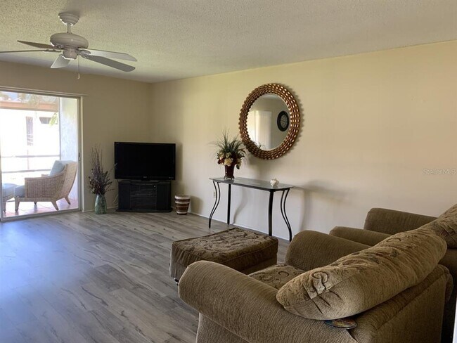 Building Photo - 3504 S Beneva Rd