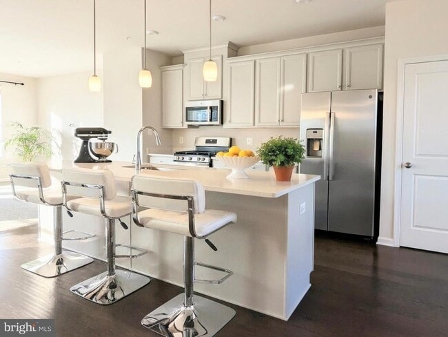 Building Photo - 23365 Leyland St