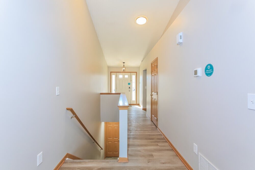 Building Photo - 5924 Westbank Dr