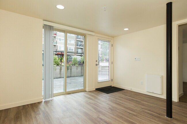 Building Photo - 2237 NW 59th-1