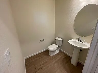 Building Photo - 1551 Spring Water Pt