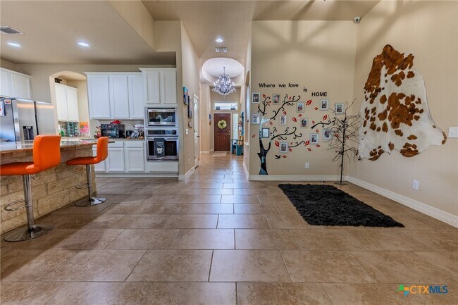 Building Photo - 1722 Village Springs