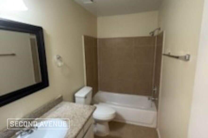 Building Photo - 7610 Alcomita Dr