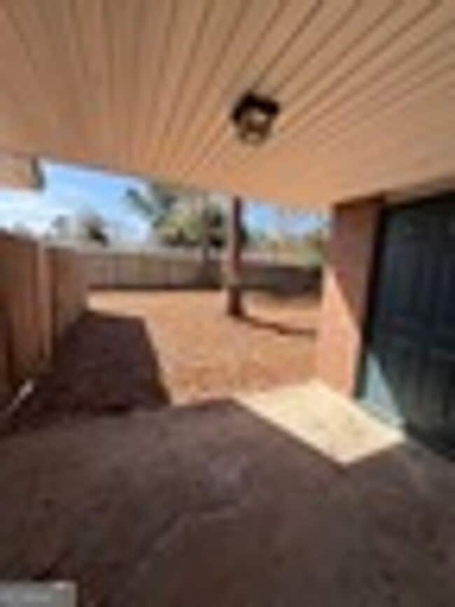 Building Photo - 303 Madison Ave