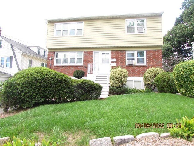 Building Photo - 279 Mile Square Rd