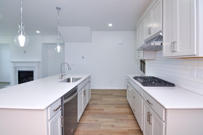 Building Photo - 5559 E Spaniel Dr