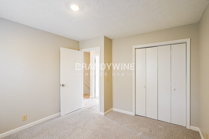 Building Photo - 924 Ilawood Dr