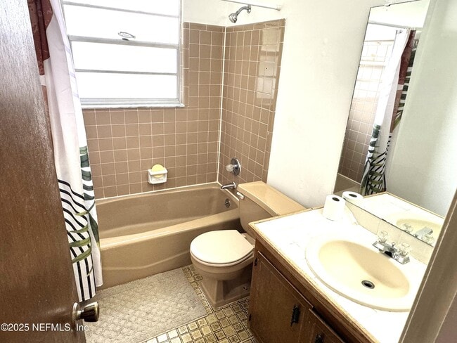 Building Photo - 1508 St Francis Dr