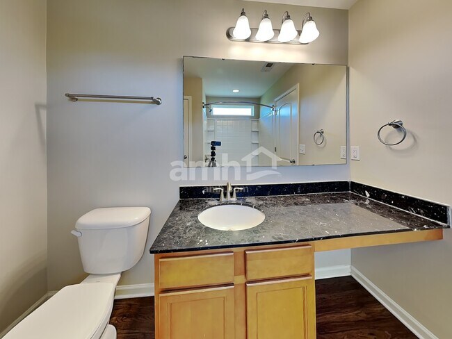 Building Photo - 105 Habersham Ct