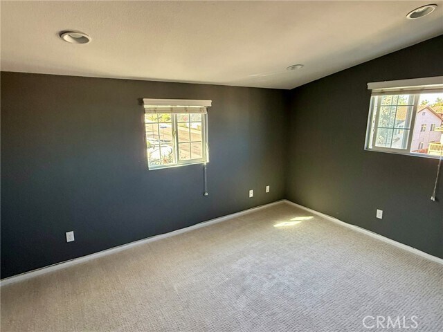 Building Photo - 26810 Sugarite Canyon Dr