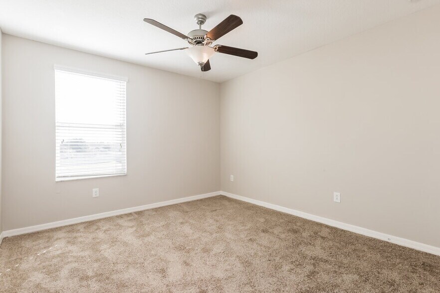 Building Photo - 6807 Blue Moon Wy