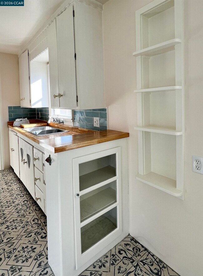 Building Photo - 192 Viewmont Ave