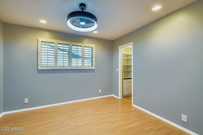 Building Photo - 201 W Diana Ave