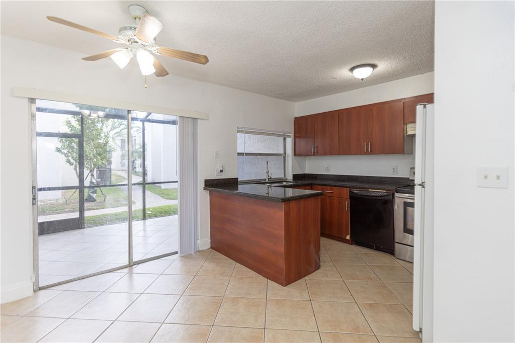 Building Photo - 4415 Treehouse Ln