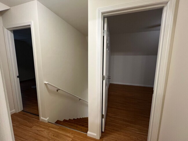 Building Photo - Home for rent