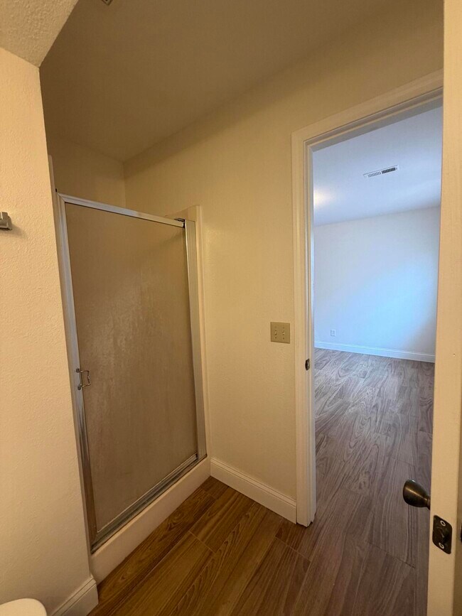 Building Photo - 428 Kays Ln