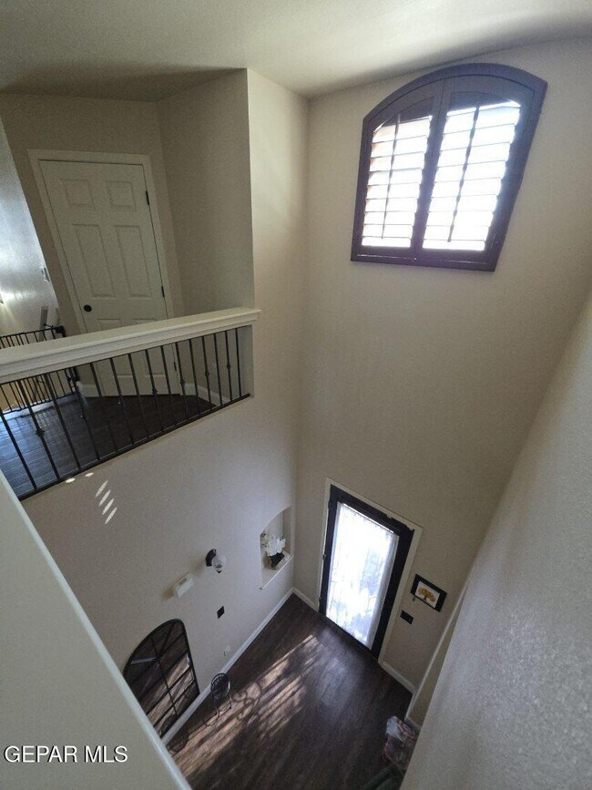 Building Photo - 12867 Hidden Grove Dr