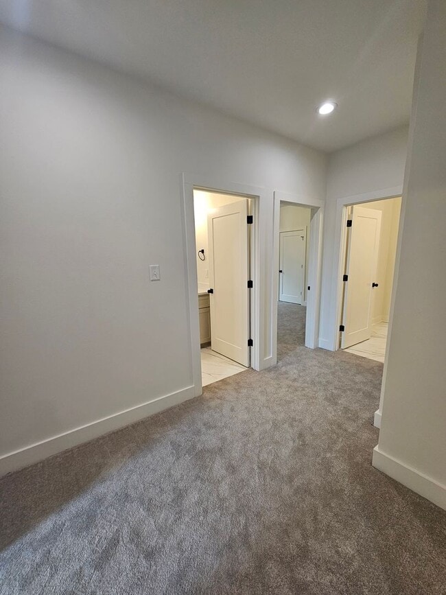 Building Photo - 7233 Havenwood Dr