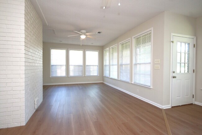 Building Photo - Country Living at Its Best! Renovated 3BR Home on Over an Acre with Sunroom, Fireplace & Room to ...