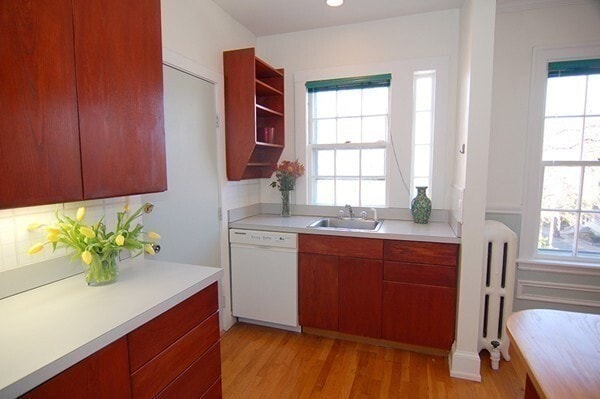 Building Photo - 40 Linnaean St