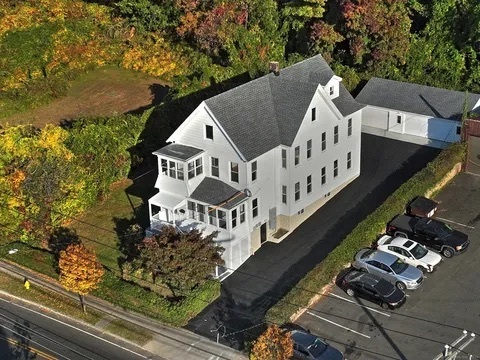 Building Photo - 425 Quinnipiac Ave