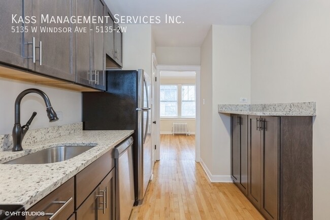 Building Photo - 3D Tour Available! Exquisite 1 bedroom wit...