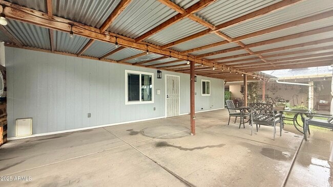 Primary Photo - 4518 W Crivello Ave