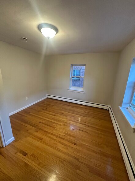 Building Photo - 69 Chiswick Rd