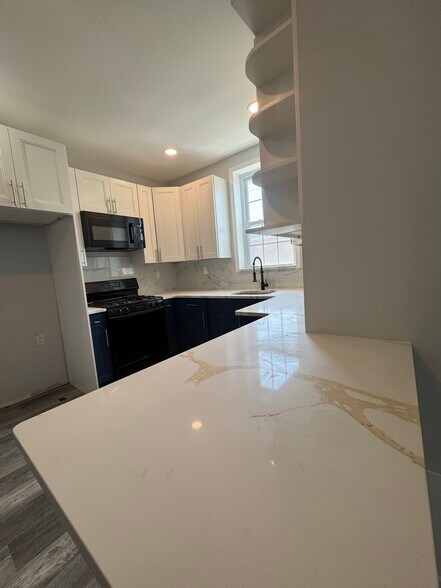 Building Photo - 1850 S 23rd St