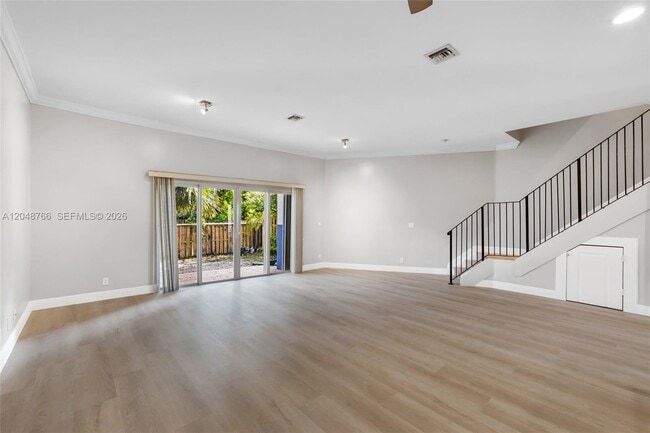 Building Photo - 2929 SW 18th Terrace