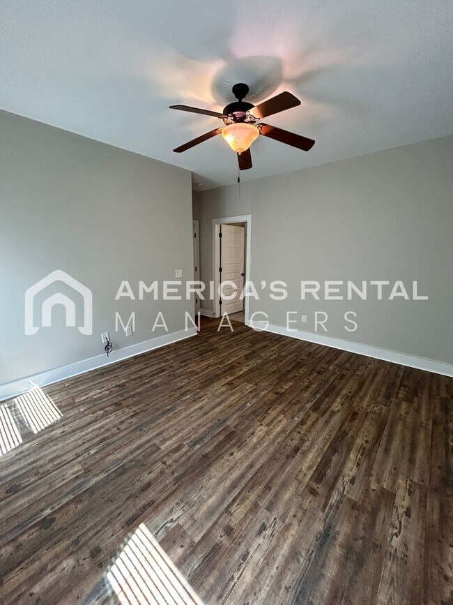 Building Photo - Home for Rent in Lake Cyrus! Available to View Now!!!