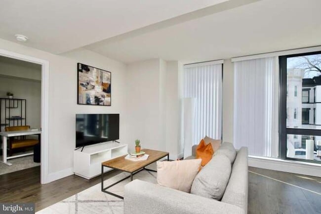 Building Photo - 2 Bedroom 2 Bathroom Modern Condo at The Lexicon, NoMa Neighborhood, Modern Appliances, Covered P...