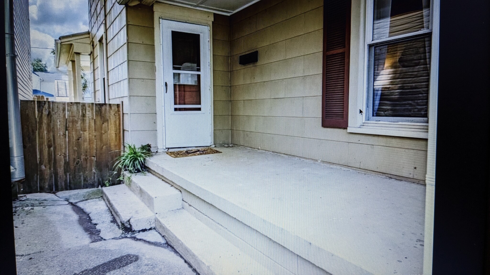 Building Photo - 542 Buckeye St