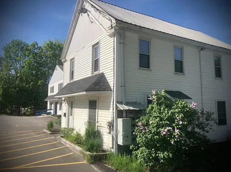 Building Photo - 657 Maine Ave